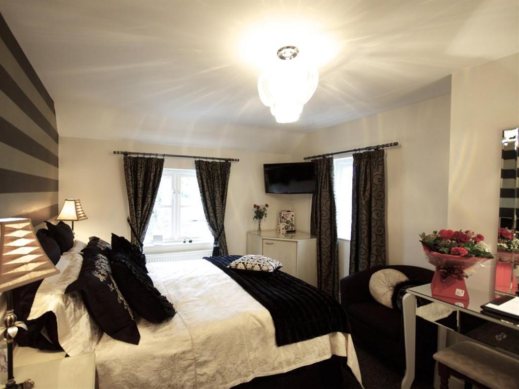 Y Garth Luxury Bed And Breakfast Dinas  Стая снимка